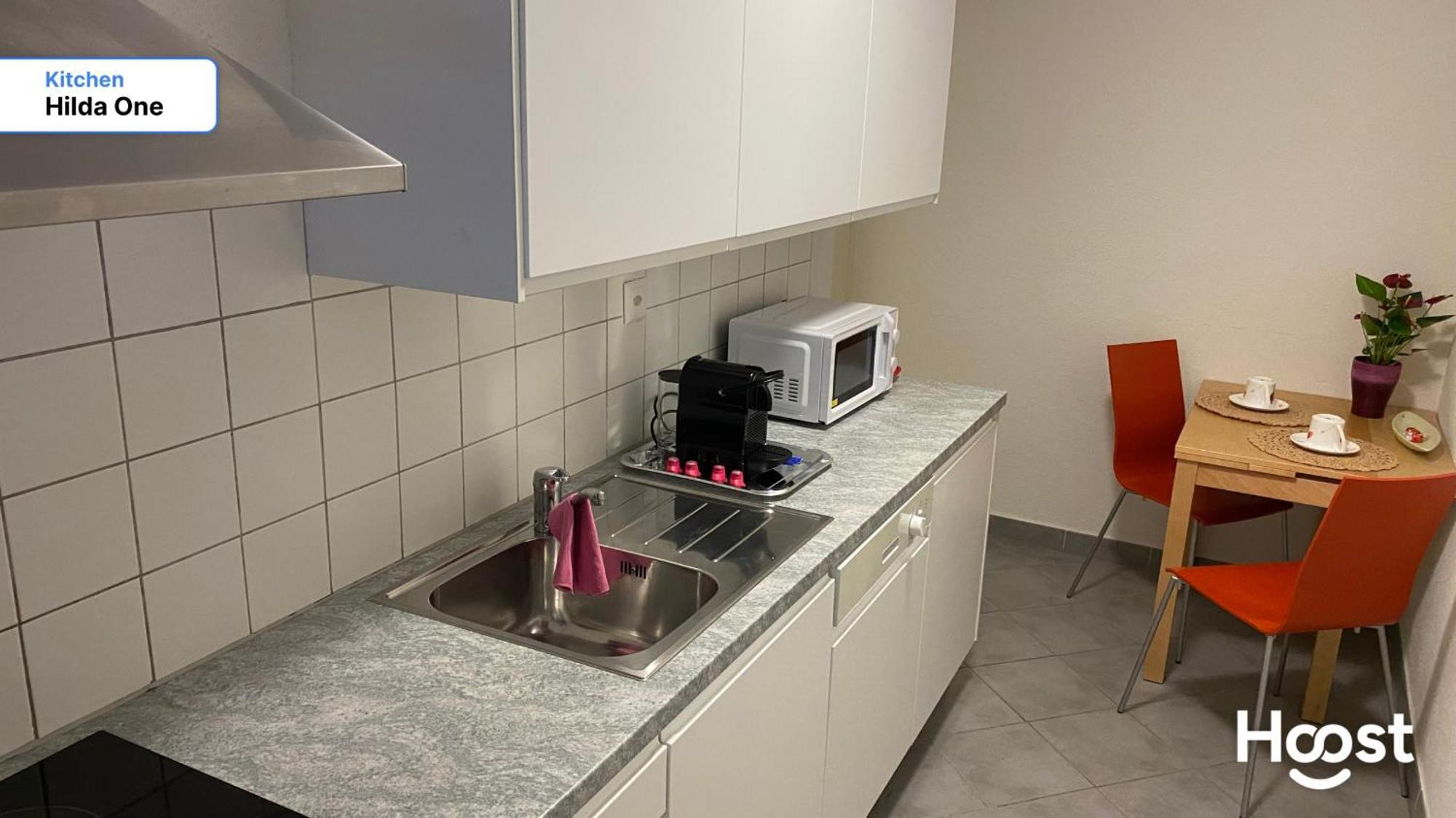 Hilda: Tranquillo Appartamento In Centro Zurich Luaran gambar